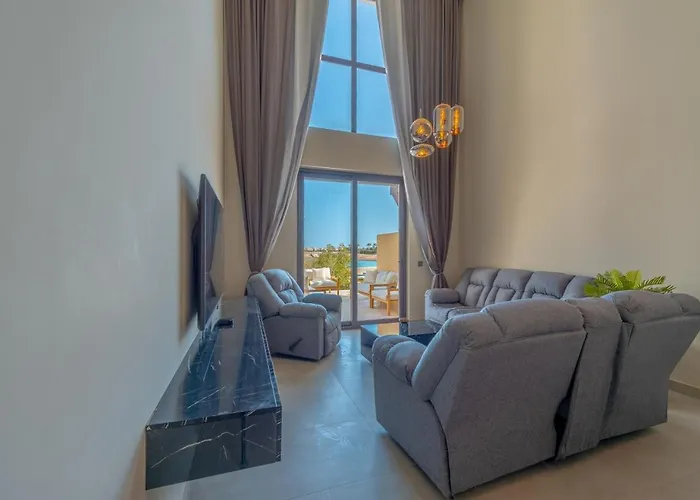 Ancient Sands 3br Twin With A Private Patio Heated Swimming Pool & Lagoon Access
