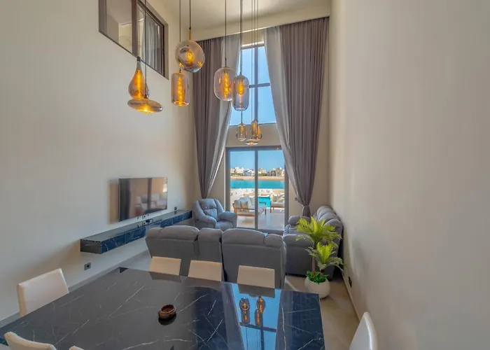 Ancient Sands 3br Twin With A Private Patio Heated Swimming Pool & Lagoon Access *