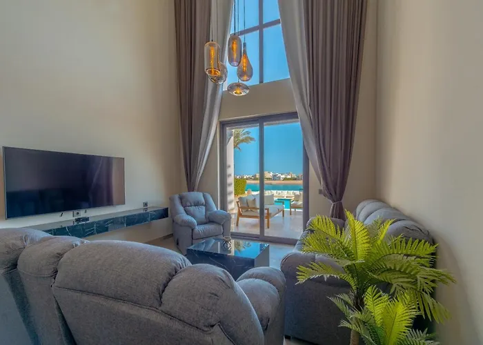 Ancient Sands 3br Twin With A Private Patio Heated Swimming Pool & Lagoon Access