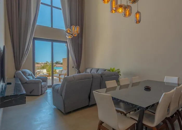Ancient Sands 3br Twin With A Private Patio Heated Swimming Pool & Lagoon Access Villa