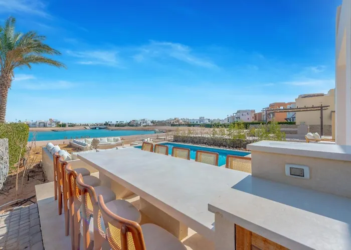 Ancient Sands 3br Twin With A Private Patio Heated Swimming Pool & Lagoon Access
